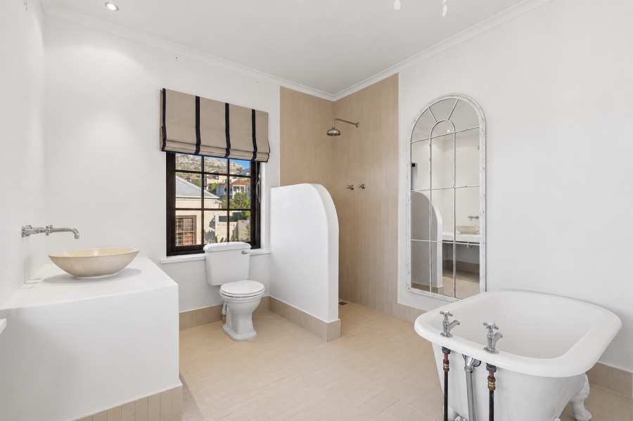 4 Bedroom Property for Sale in Kalk Bay Western Cape